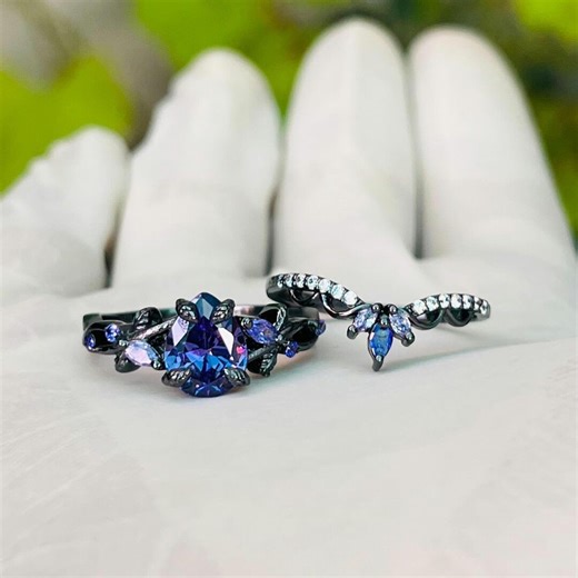 Pear Alexandrite Sterling Silver Ring Set, Moissanite Accent - Etsy