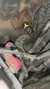 Oil pressure sensor replacement Paccar MX13