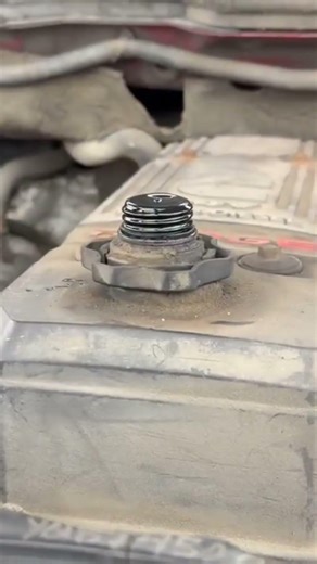 DODGE RAM CUMMINS 5.9 TURBO DIESEL ENGINE BLOW BY TEST #trending #trendingshorts #viralvideo