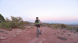 Moab, Utah has become the undisputed "Mecca" for mountain bike enthusiasts by virtue of its beautiful red rock terrain, views that go on forever and trails that range from beginner to advanced and suit all riding abilities. The Moab Adventure Center offers professionally guided Moab mountain biking tours on all of Moab's classic rides. | Moab Adventure Center
