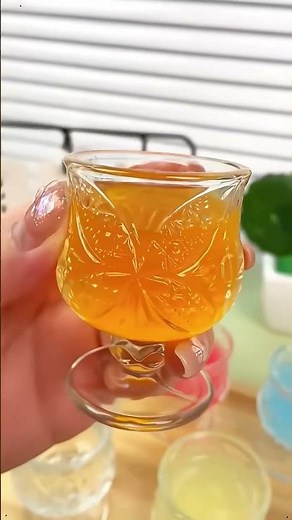 Mini Wine Glass Shot Glasses - Perfect for Weddings! 🥂 #ShotGlasses #WeddingDecor #Glassware