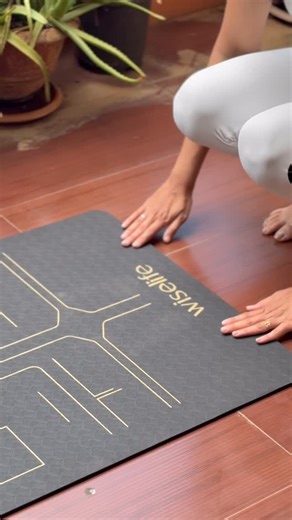 𝗝𝗮𝗲𝗲 𝗞 🌸(जाई)| 𝐘𝐨𝐠𝐚 𝐓𝐞𝐚𝐜𝐡𝐞𝐫 & 𝐂𝐨𝐮𝐧𝐬𝐞𝐥𝐥𝐨𝐫 on Instagram: "“As a yoga teacher, I know how much alignment matters. This mat and wheel combo from wiselife helps my students — and me — stay aligned, supported, and confident in every pose. It’s not just about balance, it’s about awareness. 