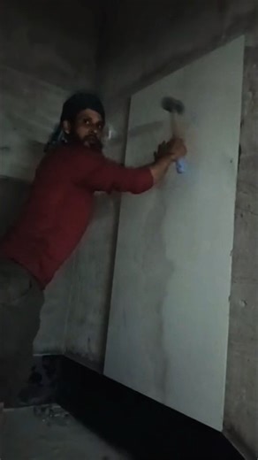 3/5 Deewar mein tiles kaise fitting Karen🙏♥️ chemicals। Tiles chemical manufacturing #tiles#shorts