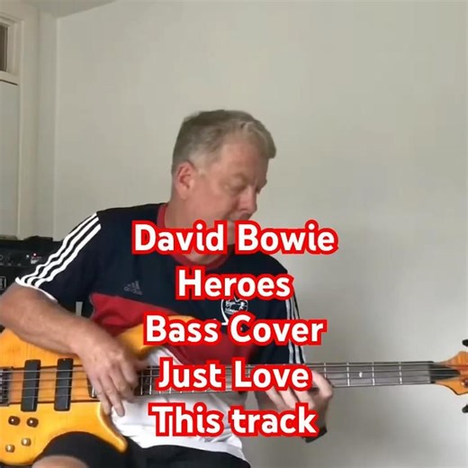 David Bowie,Heroes bass cover.Just love this track. #shorts #Davidbowie #Basscover.