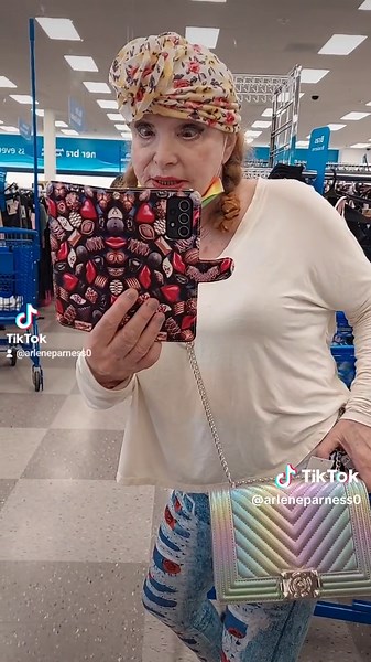 #life #comedy #public #funny #shopping #laugh #love #truestory #shop #