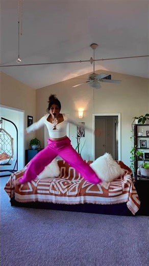 Nothing beats saving hundreds on insurance with Freeway #fyp #jump