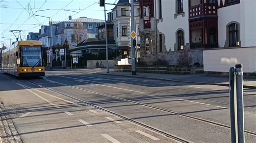 einen Wunderschönen guten Morgen ich begrüße euch heute ganz Herzlich mit einem Siemens NGT Edit viel spaß beim anschauen ehrenplätze: @Der•Wessi • Trainspotter @🚋Elbtramspotter🚋 @𝙱𝚎𝚗𝚗𝚢 @𝕯𝖊𝖗.𝕺𝖘𝖘𝖎 🚂📸🔥 @Bahnknipser Domi Gute Freunde: @Manuel @DVB 204 @Benjamin @Bus tram trainspotter @der_senfbube 🌚 @DrOn @dynamo Dresden ❤💯 @Fittigrafitti @iamlukasssarissky @Leander @luca @Pold @SGD Severin @striemwn @trainbusspotter_dresden @trainspotter luca @TrainspotterRobin_DD @traintramspot