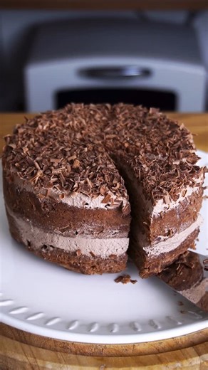syun cooking | 材料3つ！レンジで4分！チョコレートケーキ作り方！ 材料 ◯チョコレートケーキ ・ホットケーキミックス150g ・スーパーカップチョコ1個 ・しぼるだけホイップチョコ1個 Ingredients: Chocolate Cake 150g pancake mix 1... | Instagram