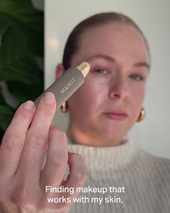 MERIT’s Five Minute Morning — everything you need to get ready in 5 minutes, nothing you don't. Five Minute Morning includes: - The Minimalist Perfecting Complexion Stick - Flush Balm Cheek Color - Shade Slick Tinted Lip Oil - Day Glow Highlighting Balm - Brush No. 1 Blending Brush - Clean Lash Lengthening Mascara - Brow 1980 Volumizing Pomade The Signature Bag ships free with every first order. | MERIT