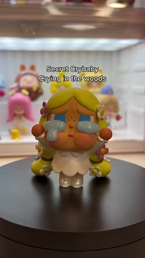 🌼👧🏼 Secret Crybaby Art Toy - Crying in the Woods