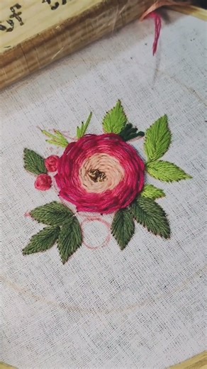 The Sewing Diary on Instagram: "Easy flower embroidery. #embroideryshop #embroideryhandmade #embroideredgifts #embroideryseller #smallbusinesslove #handmadewithlove #customembroidery #embroiderydesigns #embroideryhoopart #handmadebusiness #creativebizpod"