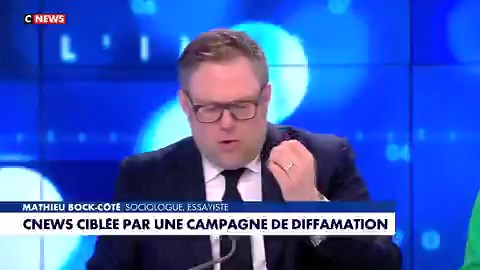 CNews : La stratégie du miroir inversé:Pour répondre aux accusations de racisme, CNews et ses têtes d’affiche (comme Christine Kelly et Mathieu Bock-Côté) ont mis en place une ligne de défense agressive qui repose sur trois piliers : L’alibi de la diversité, la victimisation systématique, la banalisation du discours radical…La défense de CNews ne cherche pas la vérité, mais la polarisation. En criant à la propagande dès qu'elle est mise face à ses propres outrances, elle verrouille son audience
