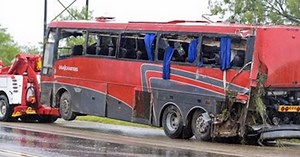 Bus involved in deadly crash had few seat belts