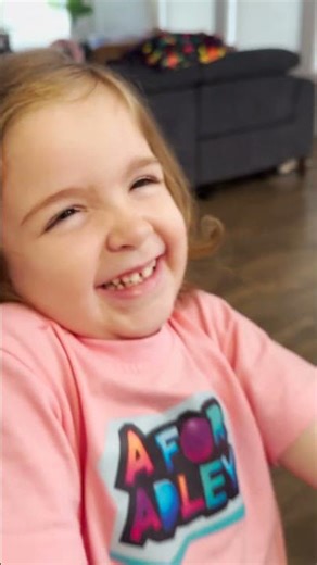 SAViNG NAVEY FROM STiCKER POX!! doctor dad helps CRAZY BABiES! navey & niko get SiCK! #shorts