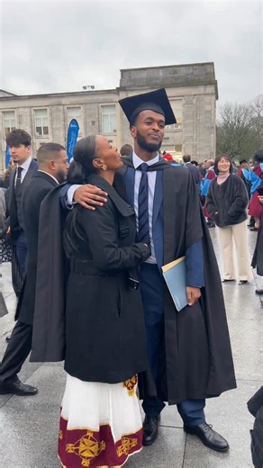 This week’s Graduation Ceremonies have been nothing short of magical 🥹✨ A huge congratulations to our graduates - every late night and long day has led to this moment 🌟 Be incredibly proud of what you’ve achieved 💙 #WeAreUoS | University of Southampton