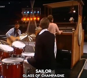 Glass of Champagne - Sailor (1975) (*For entertainment purposes only. No copyright infringement intended.) #70smusic | Monique West - Singer
