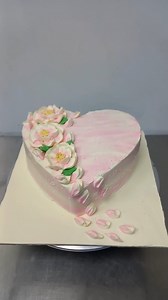 6.4M views · 12K reactions | How to make a simple and Elegant heart shape cake with fresh cream | Cake Pie | Facebook