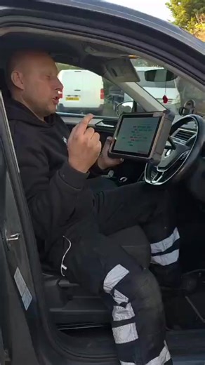 The THINKCAR 391 is built for technicians who need speed, precision and reliability every single day. ✅ High-Speed Full-System Scanning – Diagnose more cars, faster ✅ Remote Access Interface – Assist customers or colleagues anywhere in real-time ✅ All-Day Power – 12,600 mAh battery keeps you working, not charging ✅ OE-Level Coverage – Works with 98% of global vehicle models ✅ Future-Ready – Compatible with TPMS, battery tester, key programming & ADAS modules 💪 Upgrade your workshop with Thinkca