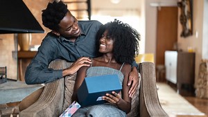 5 Gift-Giving Tips Worth Remembering