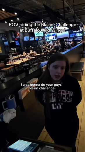 POV doing the blazing hot wings challenge! @Buffalo Wild Wings The energy from everyone was insane!!! (reuploaded from the other account) #blazinchallenge #blazinwings #buffalowildwings #bwwings #spicy