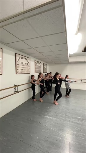 💕❤️How to do the Molly#capcutforus#capcut#capcutpioneer Long Debuts Double Dutch Bus Dance using your photo? Here's the tutorial for you. double dutch bus original double dutch bus dance tutorial double dutch bus tutorial double dutch bus dance full double dutch bus dance viral double dutch bus dance tiktok dance double dutch dance videos Double Dutch Bus Dance Challenge double dutch bus dance girls double dutch bus dance black people Molly Long Debuts Double Dutch Bus Dance molly long dancing 