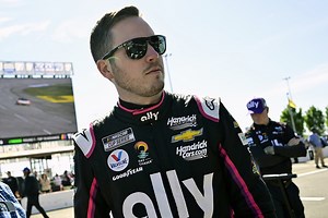 Hendrick NASCAR driver Alex Bowman injured in sprint car crash