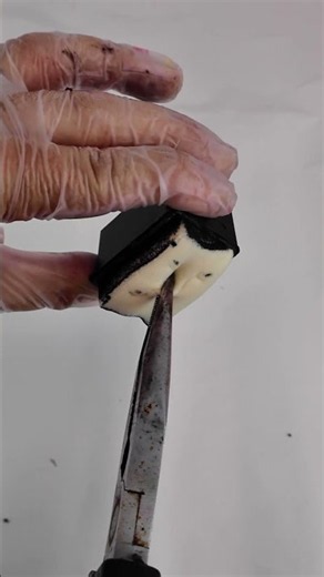 Inside HP 303XL Black Ink Cartridge