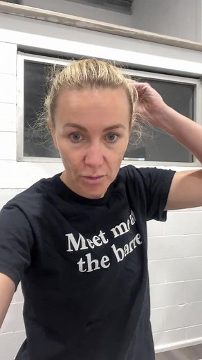 I don't *have* to wear a bun to my adult ballet class. ⁠ ⁠ You can wear whatever you like... you don't need ballet shoes or a leotard. ⁠ ⁠ But for me, the act of putting my hair up, wearing proper ballet tights and shoes, and even the little skirt, makes me FEEL different. ⁠ ⁠ Same for speaking gigs - just the process of hair and makeup puts me in the right frame of mind for speaking. ⁠ ⁠ On the podcast this week, I talked about how I stay on top of mindset with regular rituals because trust me,