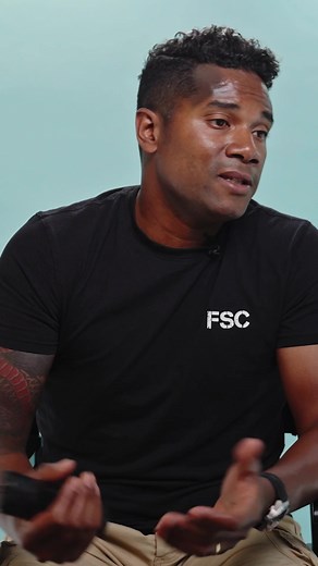 Teddy Palassy est un ancien commando marine. Il a accepté d’analyser des scènes de sélections et d’entraînements militaires pour GQ. #breakdown #gq