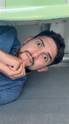 Me escondí en un tren hasta ser descubierto 😭