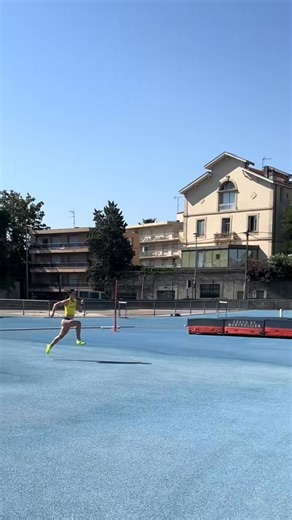 Todays jumpies just one week out from the olympic heptathlon. #athletics #athlete #montpellier #runner #track #heptathlon #Olympics #training #fyp #22 #paris #highjump #foryou #aus #Running | Clip18