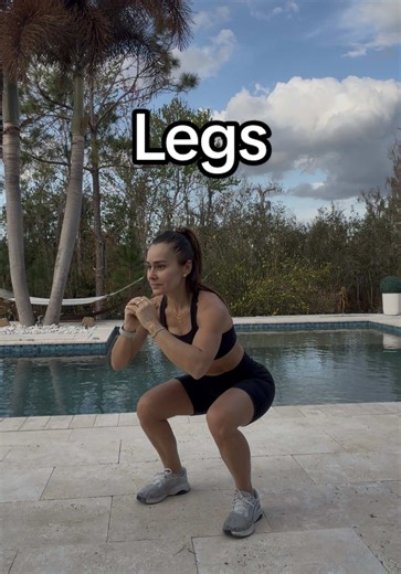 Squatting form isn’t optional. Half reps. Knees collapsing. Rushing through the set. That’s not building strength… that’s building future pain. Be honest: are you doing full controlled reps? Comment “FULL” or “GUILTY.” If you’re 40 and ready to build real leg strength (without wrecking your knees), join my 40 & Stronger challenge. We start March 2. Structured plan. Proper form. Real results. Link in bio. #fitover40 #womenworkout #strongover40 #legworkout #squat