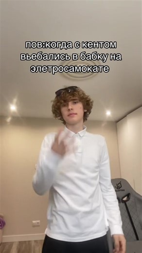 Макс Ферстаппен — действующий трёхкратный чемпион мира Формулы-1, чей стиль пилотирования перевернул представление о современных гонках. Родившись 30 сентября 1997 года в Бельгии, но выступая под флагом Нидерландов, он уже в 17 лет стал самым молодым гонщиком в истории «Королевских гонок», а свой первый Гран-при выиграл в 18 лет за Red Bull Racing. Что делает Ферстаппена уникальным? Во-первых, его невероятная агрессивность за рулём. Он атакует на грани фола и даже за его пределами, выжимая из ма