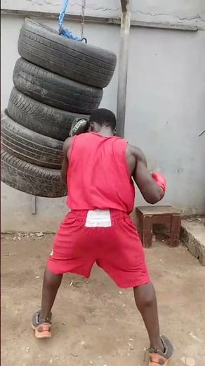 50 Seconds of Pure Heavy Bag Madness! 🥊⚡ #Boxing #HeavyBag #Workout