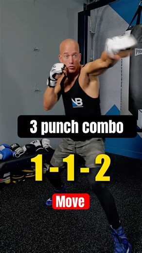 Stay busy | Punch and Move Boxing Combos #boxing #mma