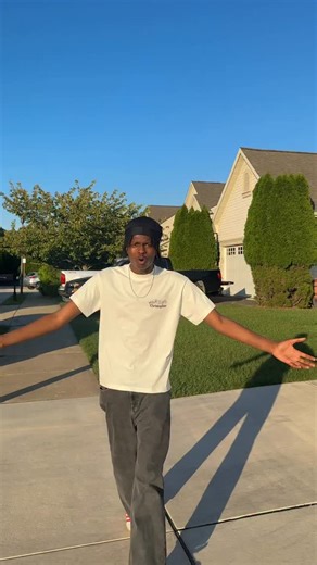 SiradioTv on Instagram: "Attention all android users can get the smaller and faster version of TikTok today!! TikTok Lite is now ack of available in all google play stores!| Experience + Less backups Smoother streaming Save 20% of data usage 32 Enjoying faster streaming on any network Our favorite app just got even better #ad #TikTokLite #TikTok"