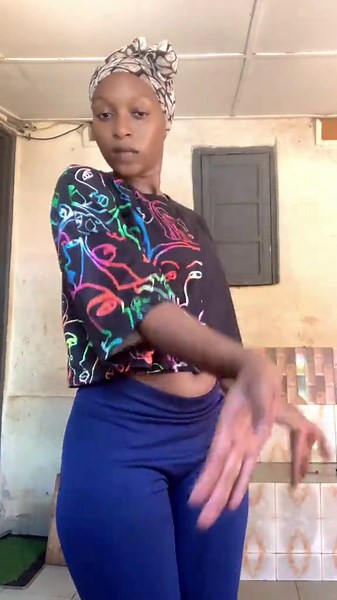 Vidéos de Ramaaaaa💕🎀🎀🎀 (@rama.la.grad) avec LE SOIR - Yann axel 🦇