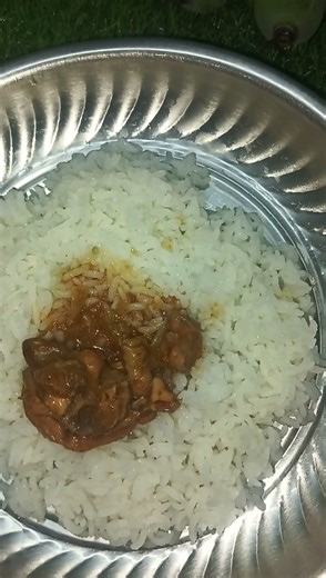 மதிய உணவு சுட சுட சோறு சிக்கன் குழம்பு#lunch#food#youtube #subscribe