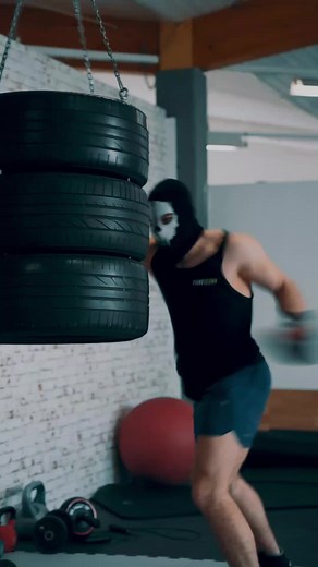 Hard-Hitting Russian MMA Fighter Knockout Moments