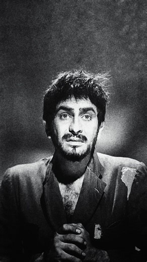 abraxonoir on Instagram: "Jagte Raho (1956) Directed by: Amit Maitra & Sombhu Mitra Duration: 2h 23m IMDb: 7.8 Cast: Raj Kapoor, Nargis (special appearance), Motilal, Leela Chitnis Music: Salil Chowdhury, Lyrics by Shailendra . . A thirsty outsider steps into a city of locked doors and darker hearts — and suddenly the night becomes a mirror no one wants to look into. Raj Kapoor’s wide-eyed innocence collides with the paranoia of a society terrified of its own shadows. Every home he enters carrie