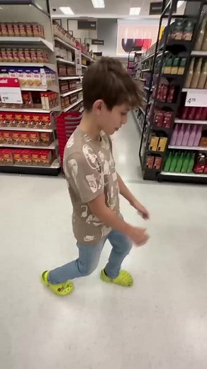 30 FLIPS IN A ROW IN TARGET!! | Nidal Vlogs