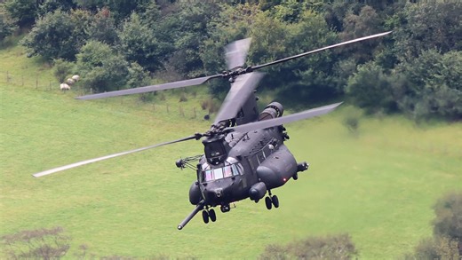 MH-47“夜行猎手”：美军特种作战的重型投送平台解析。