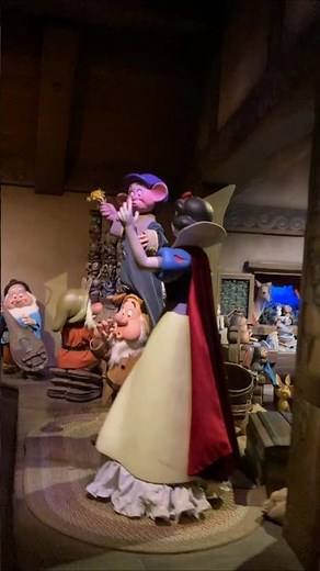 Snow White Dancing with the Dwarfs! #shorts