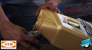 Taxi company's secret to success: Skilled mechanics, expert technicians, right oil for the fleet