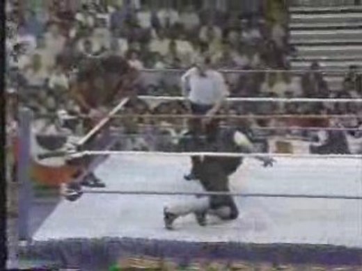 Giant Gonzalez vs The Undertaker