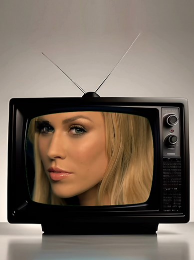 Natasha Bedingfield - Unwritten (2004) #natashabedingfield #unwritten #2000smusic #mtv #musicvideo #JelajahRamadan #bringbackmtv