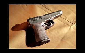 【新枪经典】斑蝰蛇SR-1手枪