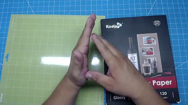 "Corta Stickers en Hoja Completa Fácilmente con Cricut | Guía Completa"