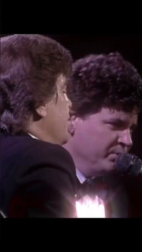 Devoted To You (2) The Everly Brothers - Reunion Concert (Live At The Royal Albert Hall)