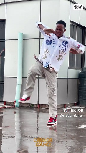 Ariana Grande's 7 Rings: A Celebratory Journey